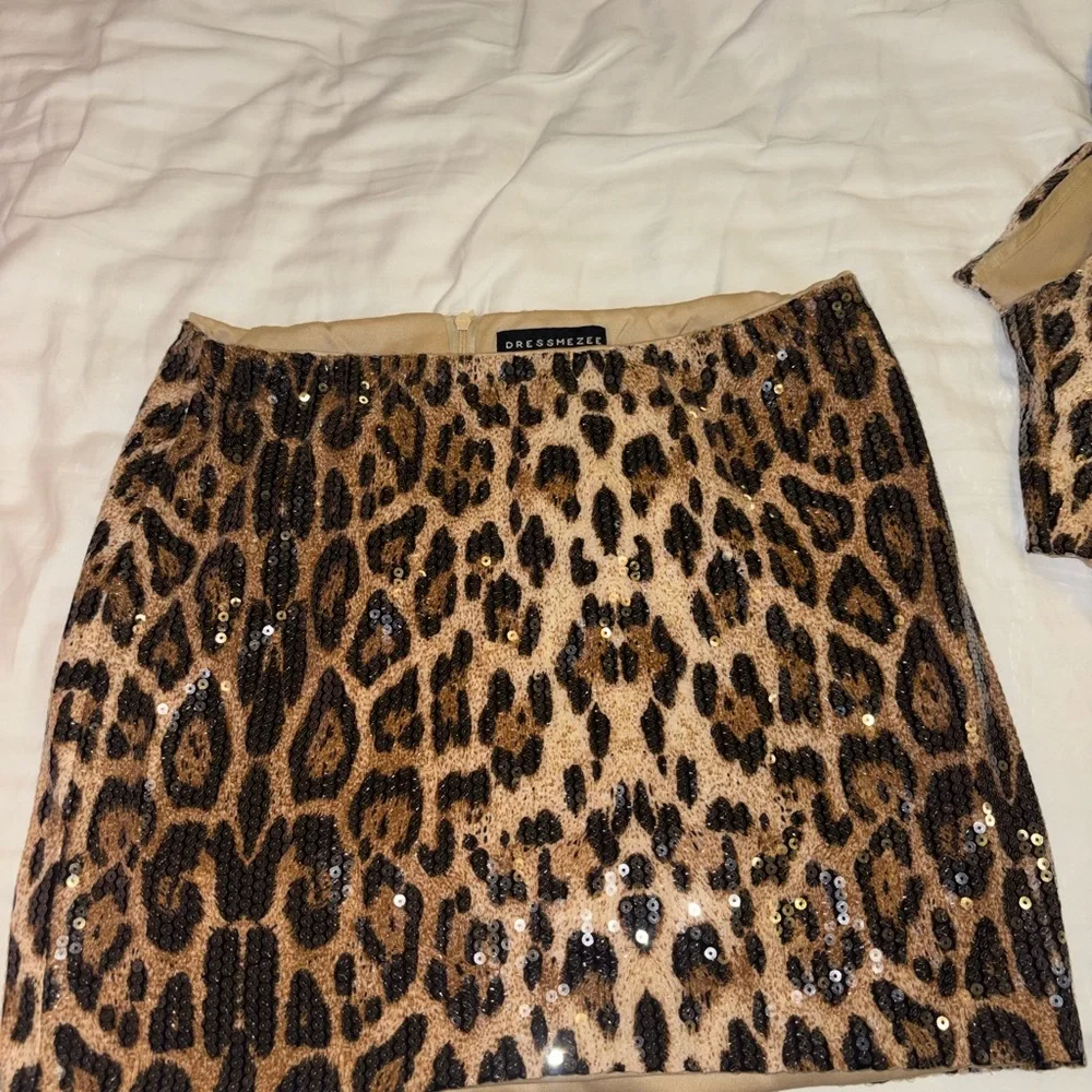 🐆 Leopard Two-Piece Sequin Skirt Set 🐆 - Picture 5 of 11